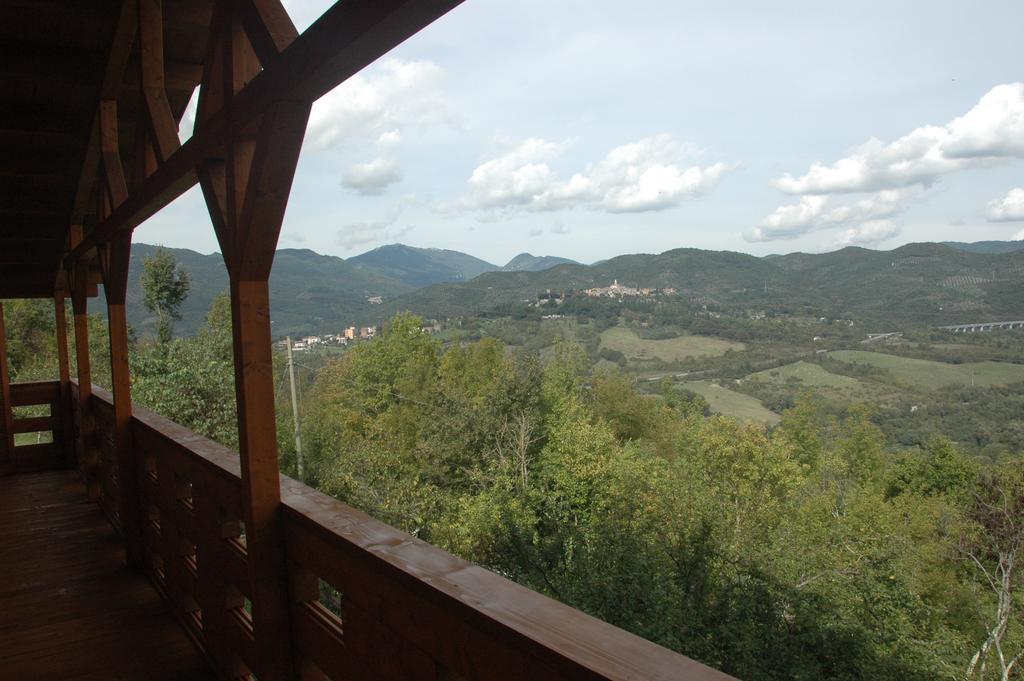 Chalet Dei Parchi Bed & Breakfast Saracinesco Exterior photo